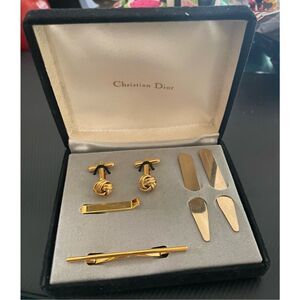 Vintage CHRISTIAN DIOR Gold Plated Knot Cufflinks Tie Tack Collar Bar Set New
